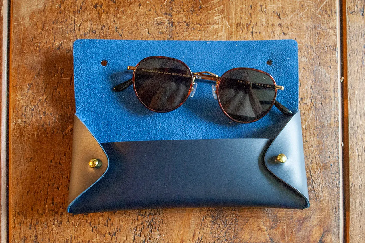 CHASING THREADS • Stitch Your Own Pencil or Glasses Case Kit • Navy • NEW