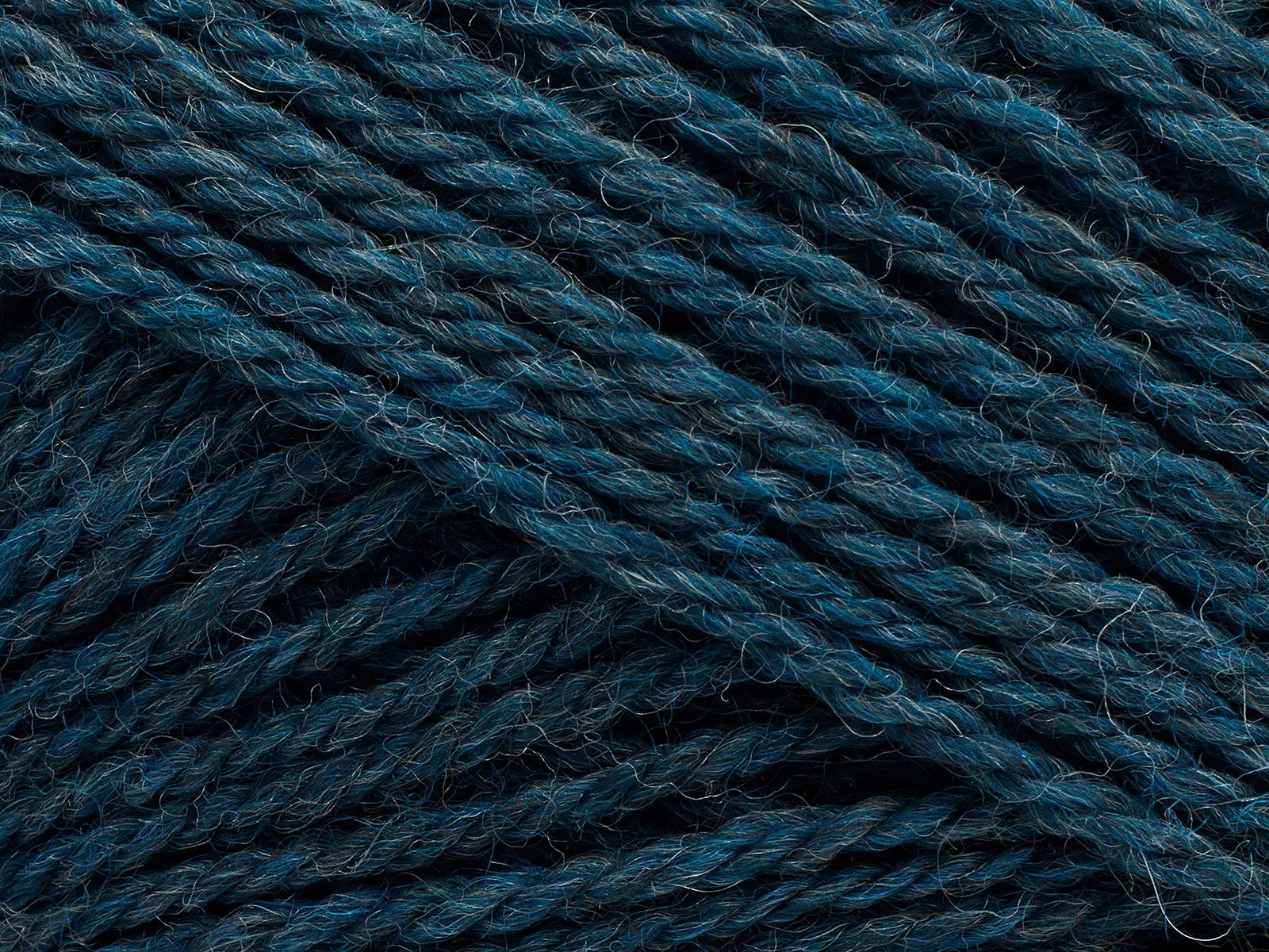 Kit de tricot - Cardigan Alice en Pernilla par Camille Descôteaux