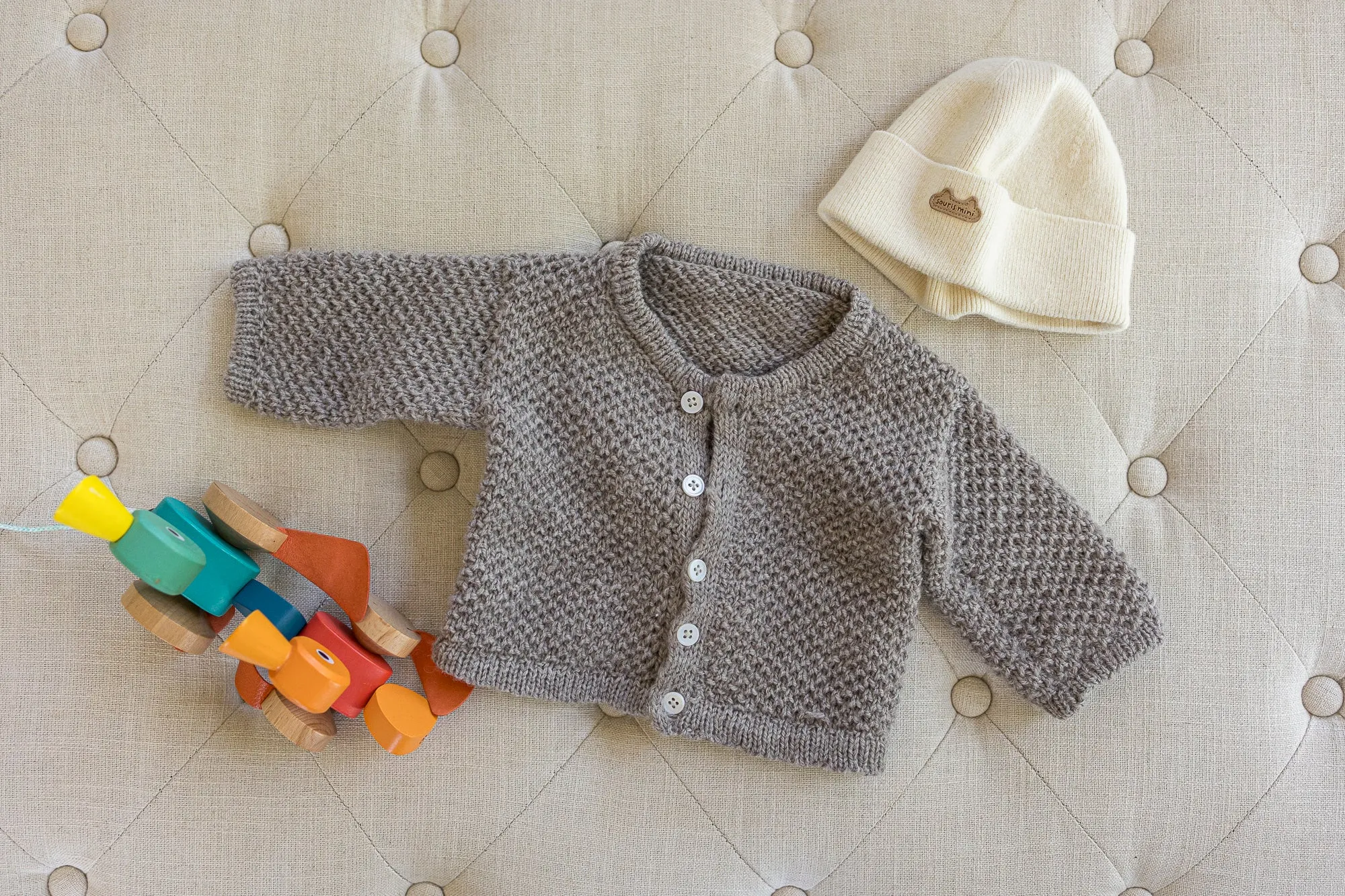Kit de tricot - Cardigan Alice en Pernilla par Camille Descôteaux