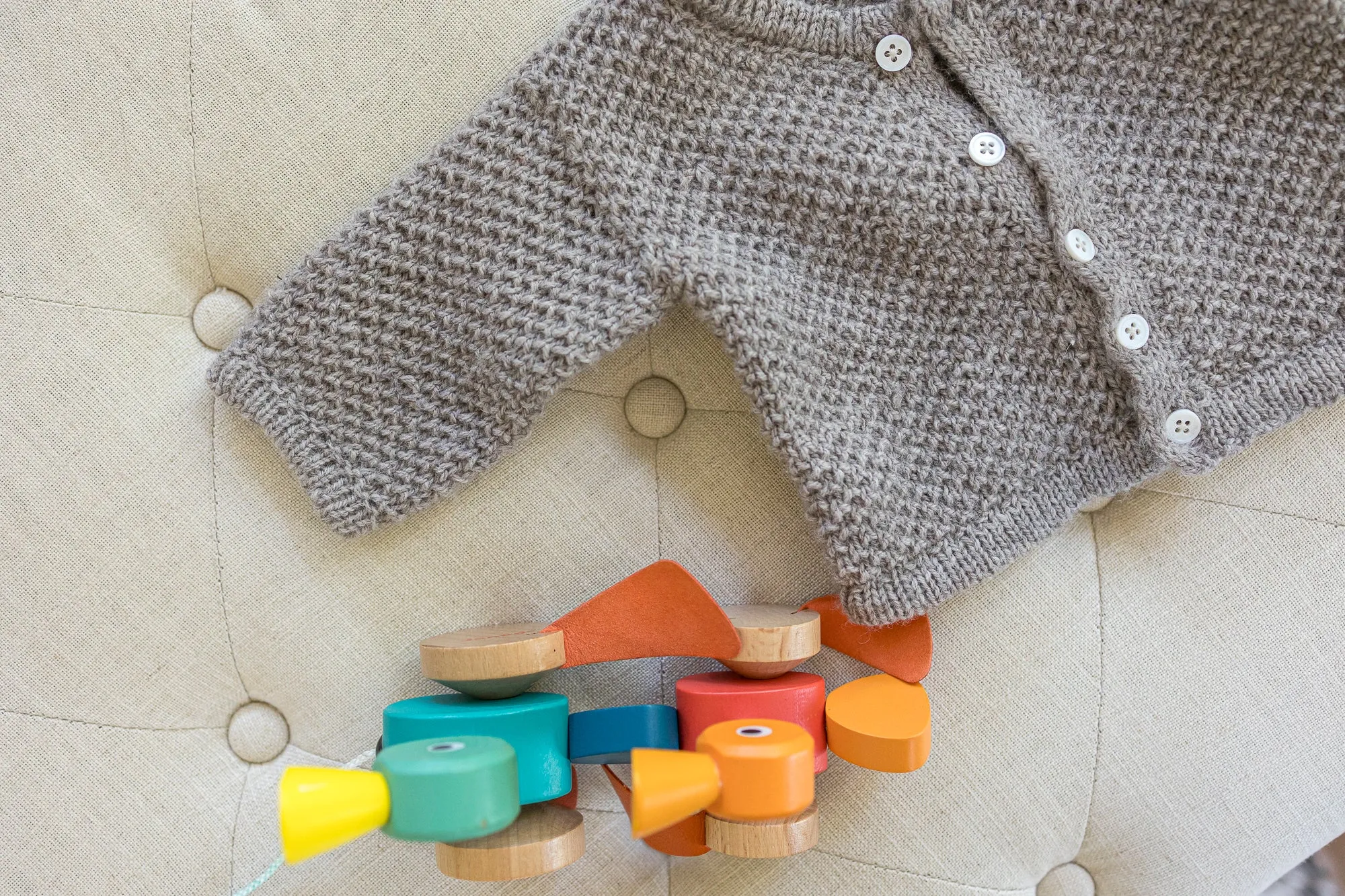 Kit de tricot - Cardigan Alice en Pernilla par Camille Descôteaux
