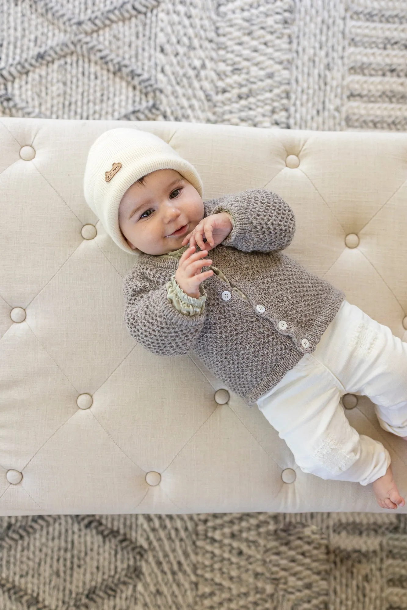 Kit de tricot - Cardigan Alice en Vintage DK par Camille Descôteaux