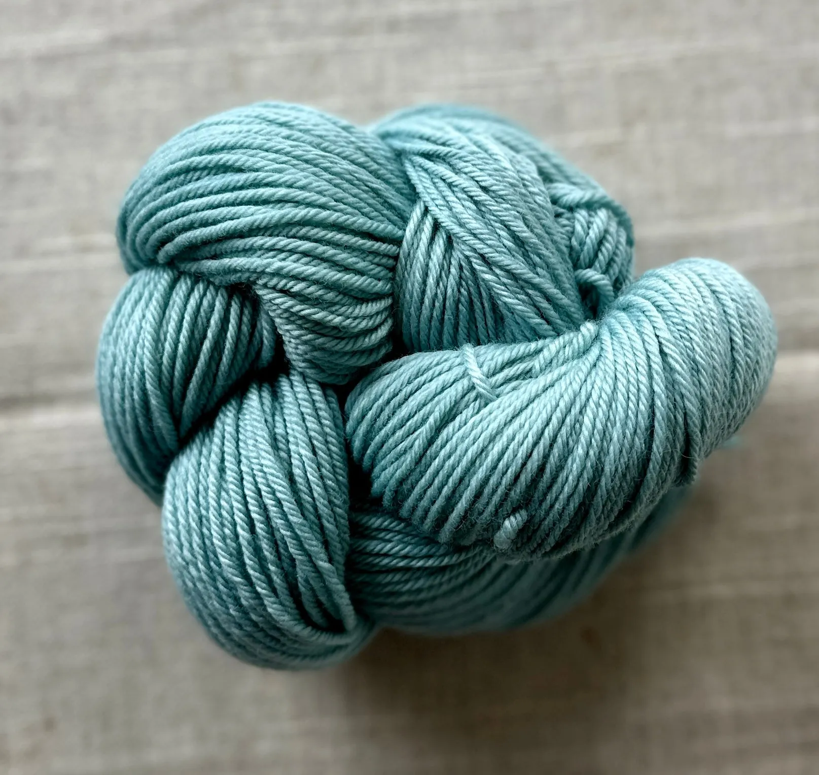 Kit de tricot - Cardigan Clair de lune en Mérinor Worsted par Paule Trudel Bellemare