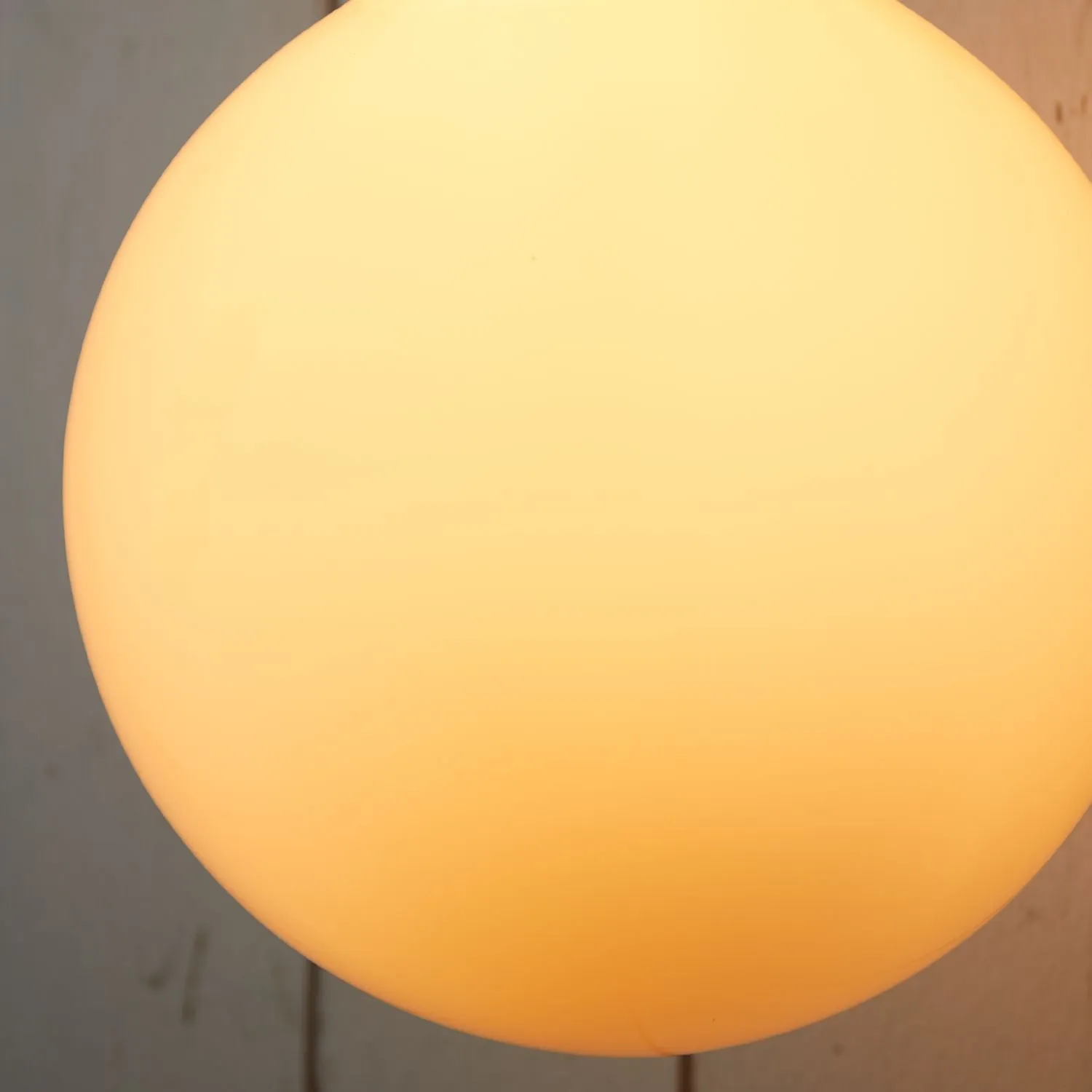 Larger Espere in opaline glass