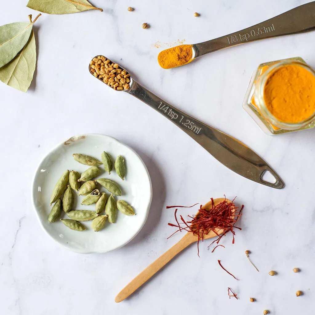 Masala Dabba Bundle — Magnetic Jars Filled with Indian Spices & 5 Spice Tools