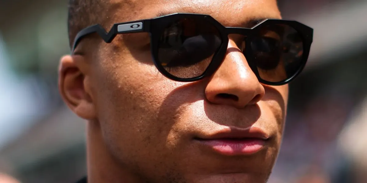 Oakley HSTN OO9242 01 Prizm - As Seen On Kylian Mbappe
