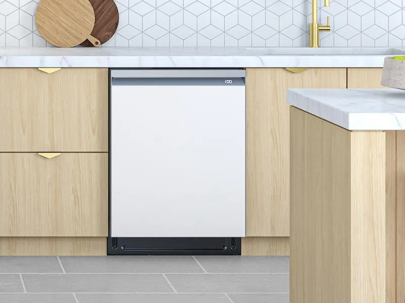 Samsung DW80BB707012AA Bespoke AutoRelease Smart 42dBA Dishwasher with StormWash ™ and Smart Dry in White Glass