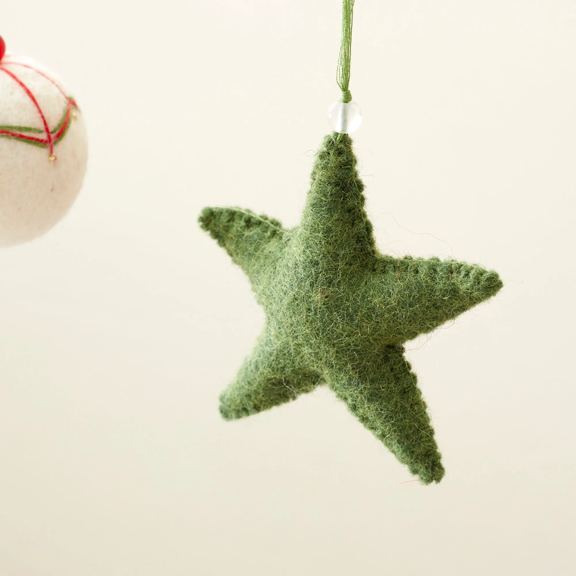 SAPNA Beaded Felt Star Hanging Decoration Pack 5 (WS)
