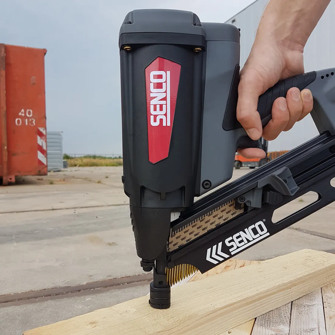 Senco SGT90I Gas Nail Gun First Fix 90MM Framing Nailer
